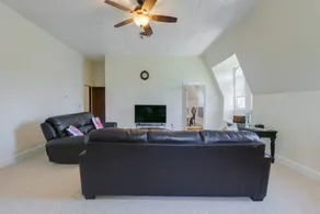 3Bd Suite in Small Castle House - Image 5