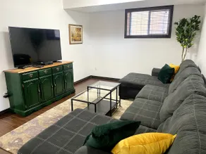 Minutes from NAIT, Kingsway, Northlands, & More! - Image 4