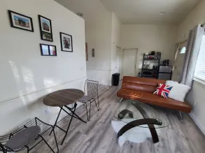 Spacious and Welcoming Studio for Your Getaway - Image 5