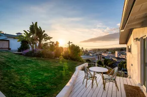 Oceanview Coastal Retreat near Beach and Downtown! - Image 3
