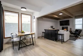 Modern Beachside Getaway - Image 3