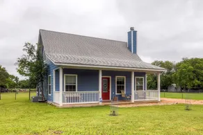Blue Cottage Inn - Blanco St Park - Image 2