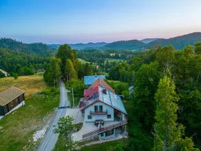 Mountain Escape house with indoor pool - Image 2