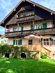 Rosi's apartment in the beautiful house Sieglinde - Image 2