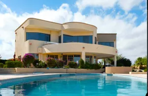 Casa Vista Del Mar Upper Suit - Image 4