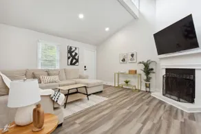 Modern 2BR | Ideal for Work & Travel - Image 5