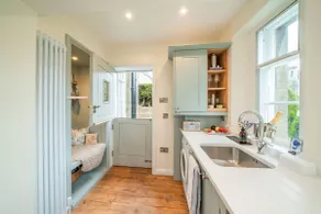 Dreamy Town House Apartment in Birnam, Dunkeld - Image 2