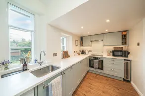 Dreamy Town House Apartment in Birnam, Dunkeld - Image 3