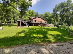 Whispering pines Lodge - Image 2