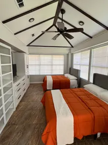 Spacious House In San Juan - Image 2