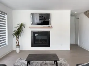 *NEW* Beautiful Home in Manotick 6BR 4BATH - Image 3