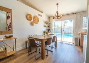 Southwest Nest- FREE Heated Pool, Hiking & Views - Image 4