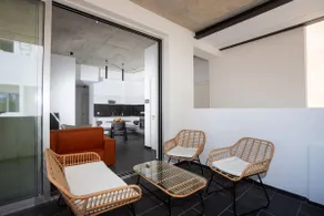 Bridge House 202-2BR Modern Apartment - Image 5