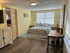 Conch Shell Cabana - Image 3