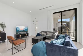 Spacious and Luxury House at Taylor - Image 5