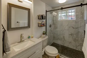 Mile-Hi City Gem, newly renovated - Image 4
