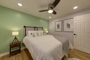 Mile-Hi City Gem, newly renovated - Image 2