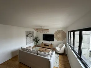Apartment Center, Casino, Ingin Lake, Train Station - Image 3
