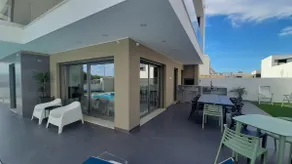 South Bay Pool House - Image 5