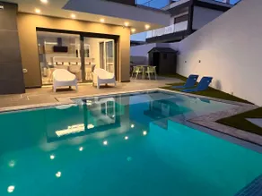 South Bay Pool House - Image 4