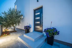 Villa Nelly with heated pool - Image 5