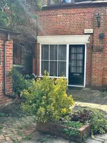 Wimborne Town Apartment - Image 3