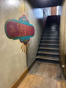 Archer Avenue Speakeasy Loft - Image 4