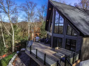 Cottage in Nature's Paradise - Image 2