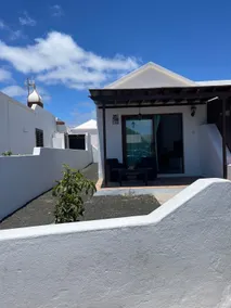 New apartment on the beach and air conditioning - Image 3