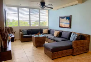 Combate Spacious Rooftop Condo, Pools, Games, Sun. - Image 2