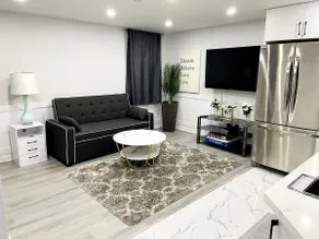 Cozy newly renovated one bedroom apt - Image 3