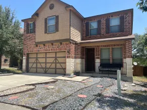5 bedroom 281/Evans Gated Game Area & pool table - Image 2