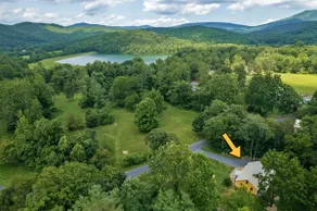 Cozy European Cottage at Lake near SNP entrance - Image 2