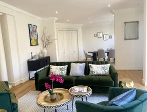Art Deco in Toorak@150 Meters to Toorak Village - Image 3