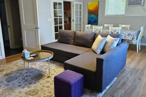 Spacious UW Home-Husky Stadium & U Village/2 Units - Image 5