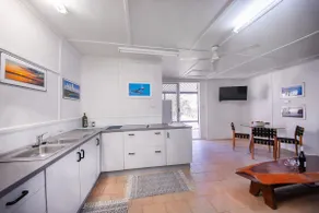 Kangaroo Kabin - Entire cabin, 5mins to the beach - Image 3
