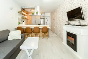 The White Apartment 3BR - free parking - Image 2