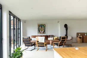 Stunning home, idyllic village location, sleeps 8 - Image 5