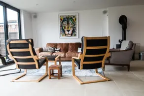 Stunning home, idyllic village location, sleeps 8 - Image 3