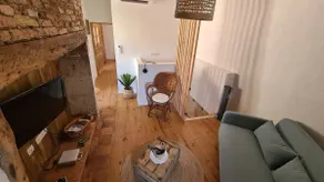Le Fourbiel – Atypical village house - Image 2