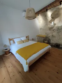 Le Fourbiel – Atypical village house - Image 4