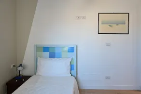 Spacious, homey, close to the harbor and the beach - Image 5