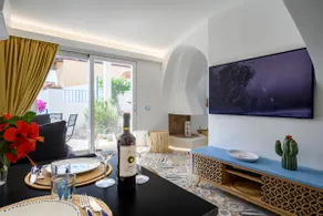 Villa with private pool near the beach - Image 4