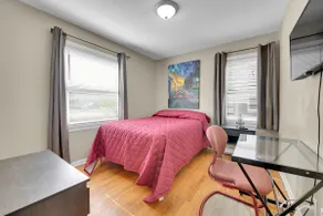 convenient Home Near DT Royal Oak Zoo Beaumont - Image 4