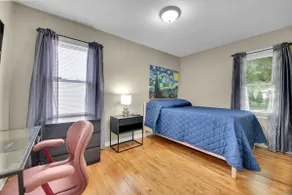convenient Home Near DT Royal Oak Zoo Beaumont - Image 2