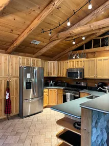 Deer Lodge Log Cabin with hot tub - Image 4