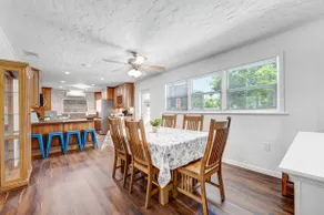 Private Retreat with Pool, Walk to River - Image 4