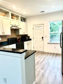 2BLKS walk to MBS-GWCC+Park Free | Sleeps 10 - Image 4