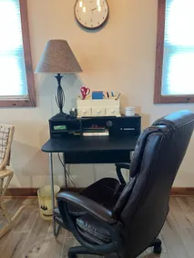 Country Cabin - Cozy 1 Room Guesthouse - Image 4