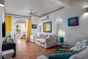 Luxury on exclusive Sugar Hill. Beach club access. - Image 4